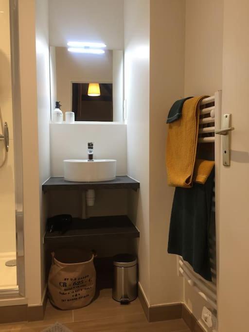 Appartement En Coeur De Ville Angers Bagian luar foto