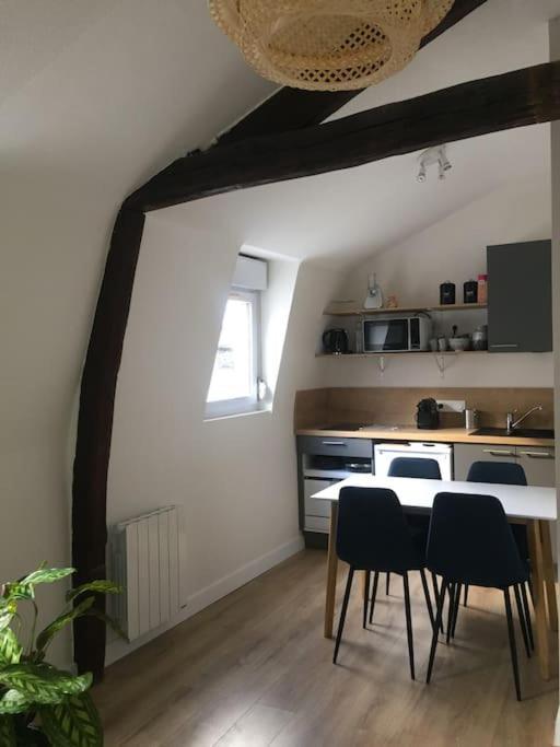 Appartement En Coeur De Ville Angers Bagian luar foto
